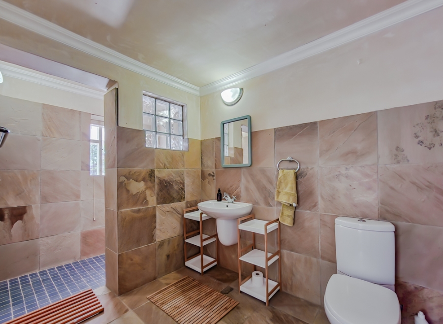 4 Bedroom Property for Sale in Oranjezicht Western Cape